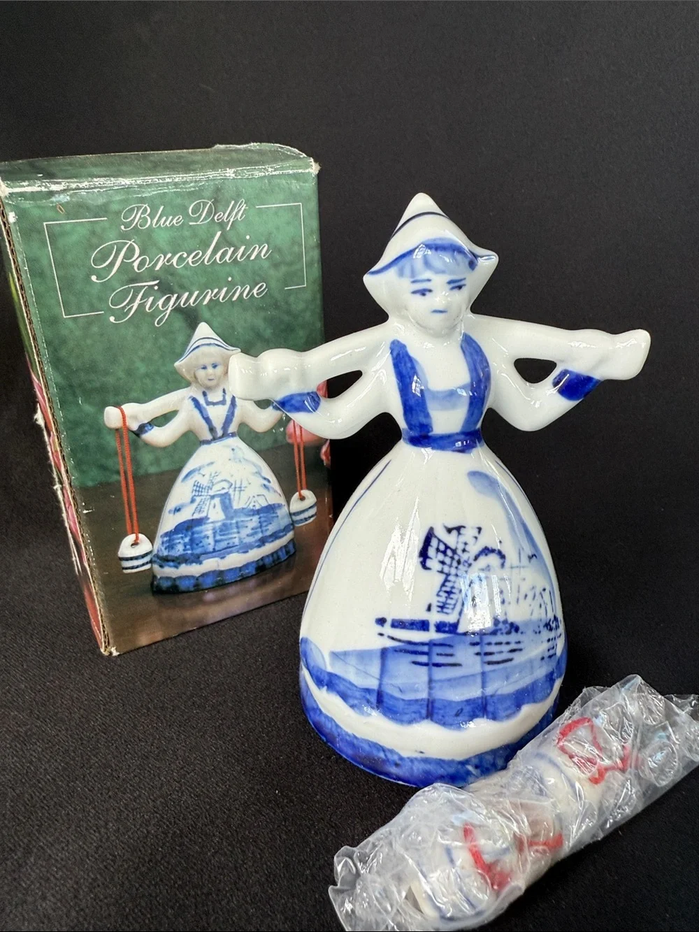 Delft blue white
